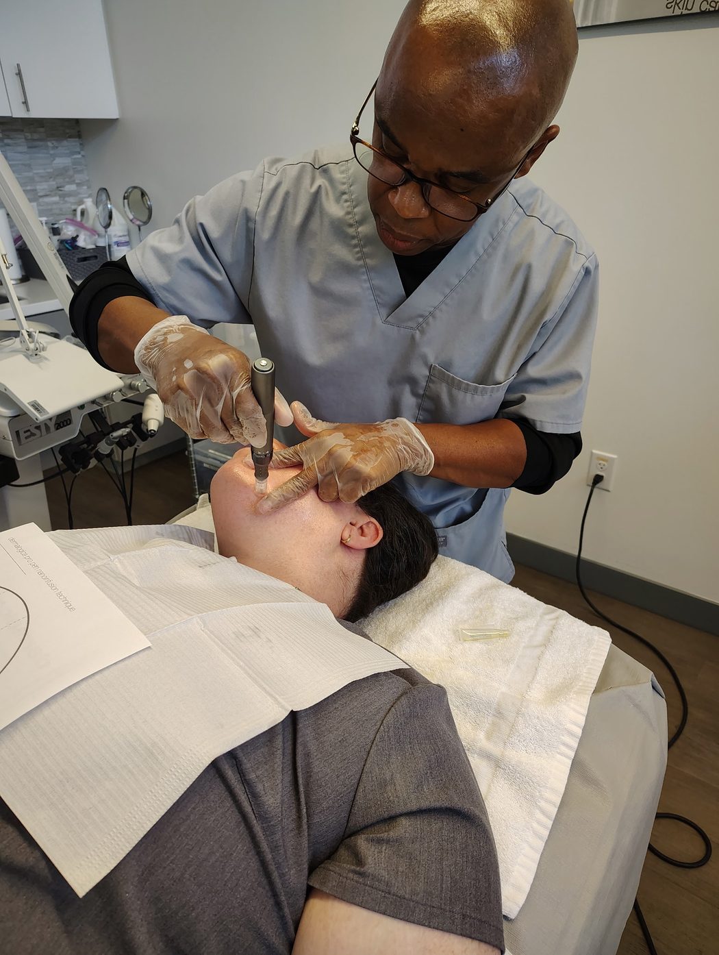 Steve performing a nano-infusion treatment in the studio